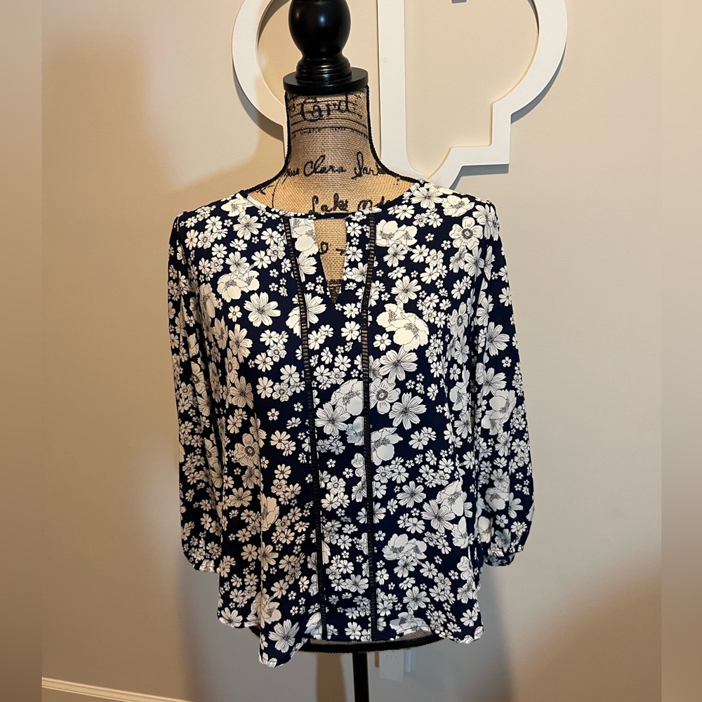 Collective Concepts Blouse with 3/4 Length Sleeves Size Small